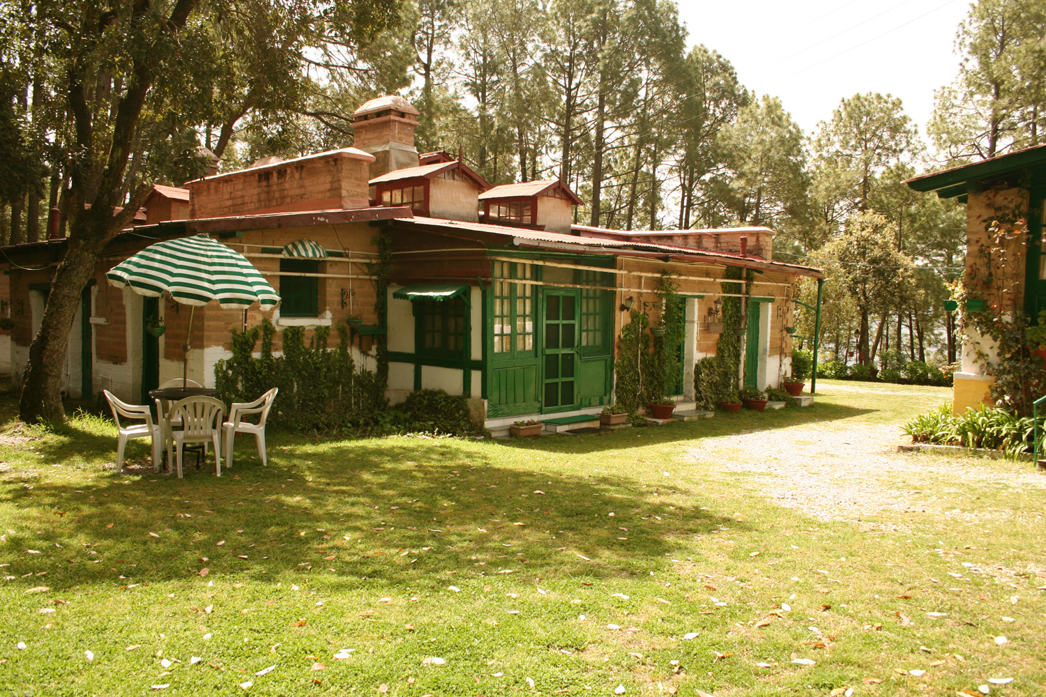 West View Hotel –Ranikhet Ranikhet Luxury Suite West View Hotel Ranikhet