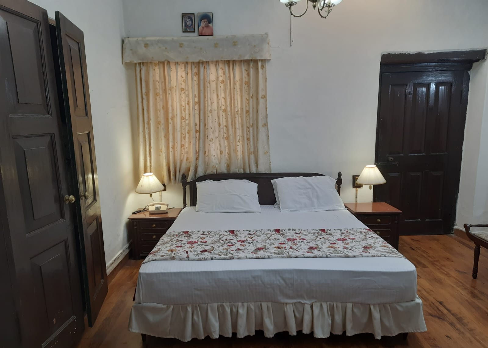 West View Hotel –Ranikhet Ranikhet Grand Family Suite West View Hotel Ranikhet