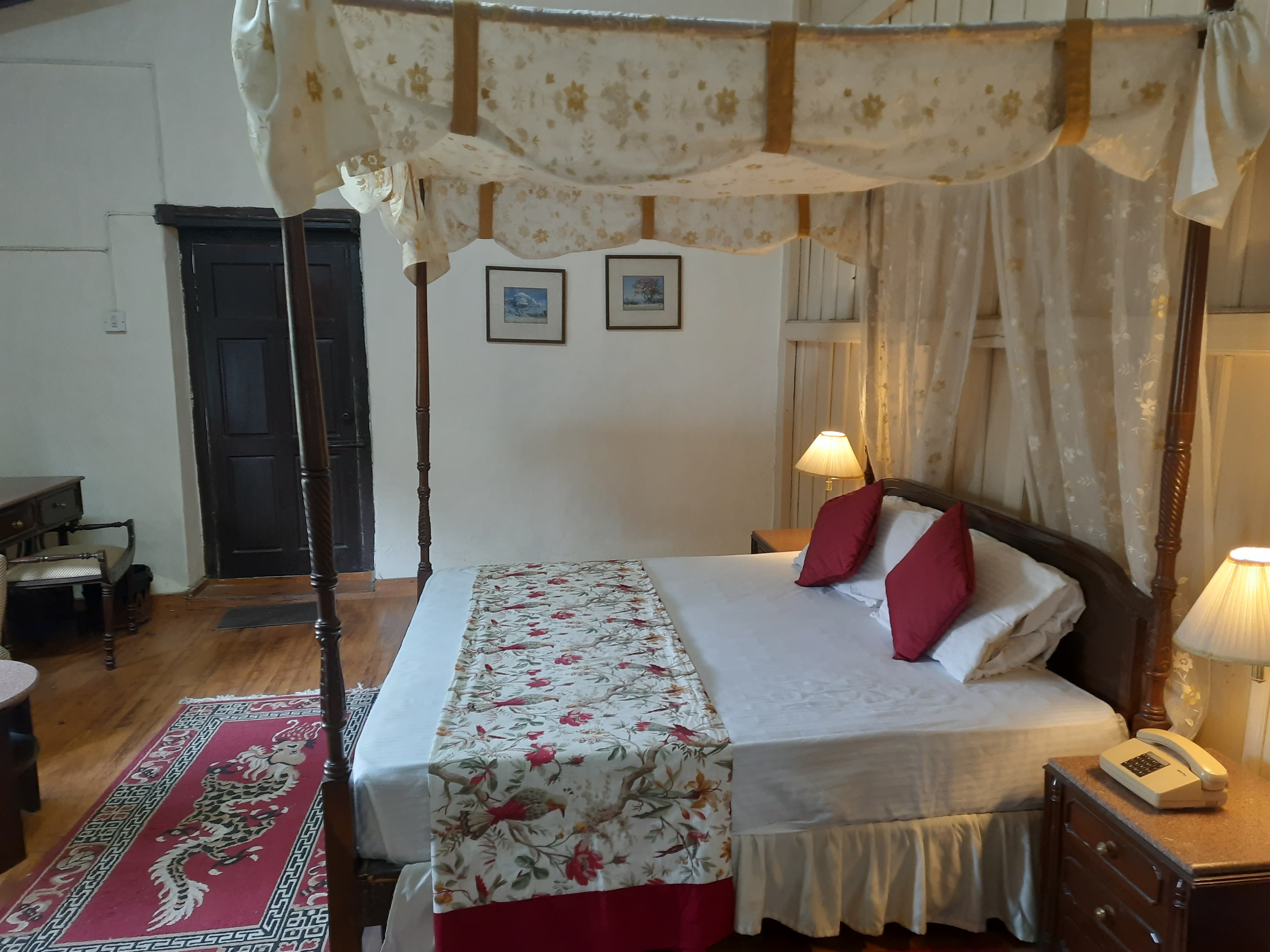 West View Hotel –Ranikhet Ranikhet Luxury Suite 4 West View Hotel Ranikhet