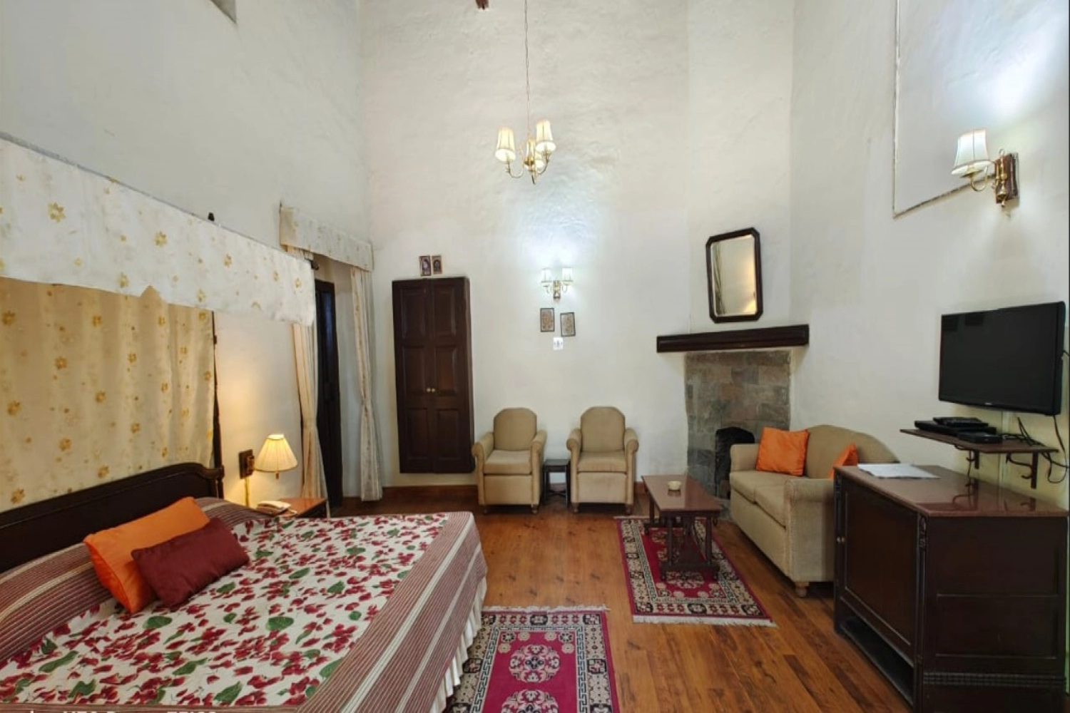 West View Hotel –Ranikhet Ranikhet Family Suite West View Hotel Ranikhet